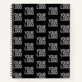 ロゴの繰り返しパターンを追加する編集可能テンプレート ノートブック (正面)