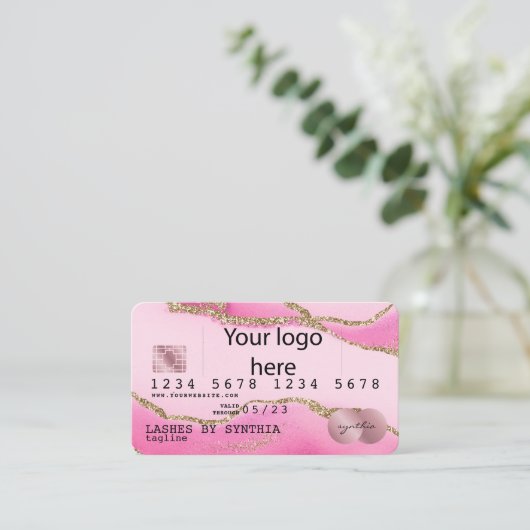 ロゴの追加クレジットカードのスタイル付き金ゴールドメイクアップ 名刺 (スタンド正面)