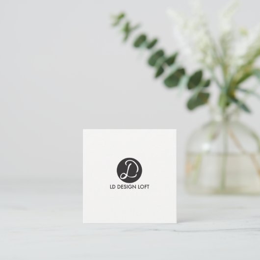 ロゴはこちら、シンプルカスタマイズ可能な名刺 スクエア名刺 (スタンド正面)