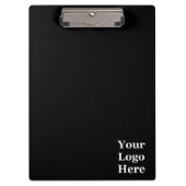 ロゴをここにビジネス黒いテンプレート クリップボード (正面)