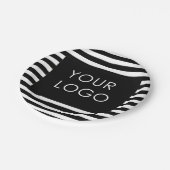 ロゴを追加するカスタマイズ可能なビジネスブラックストライプ ペーパープレート (アングル)