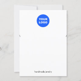 ロゴを追加する白い大きなネックレスディスプレイ 招待状