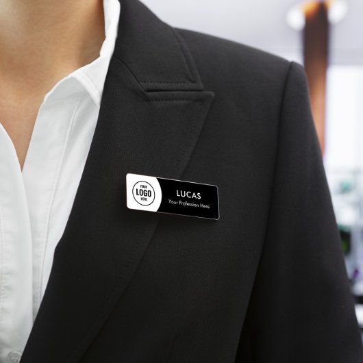 ロゴを追加モダンシンプルエレガントブラックマグネットタイトル 名札