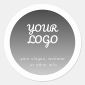 ロゴを追加 | ダークグレーのグラデーション 白い枠線 ラウンドシール (正面)