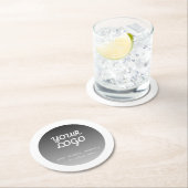 ロゴを追加 | ダークグレーのグラデーション 白い枠線 ラウンドペーパーコースター (インサイチュ)