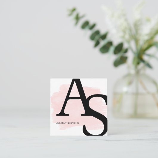 ロゴイニシャルピンクはっきりしたブラシのメイクqrコード スクエア名刺 (スタンド正面)