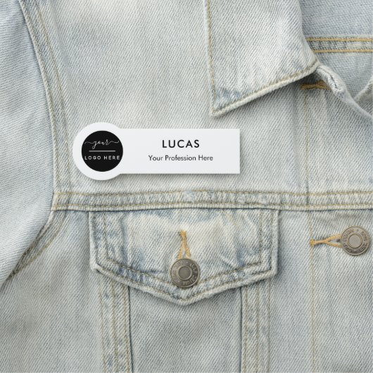 ロゴカスタムを付けたビジネススタッフ 名札 (インサイチュ)