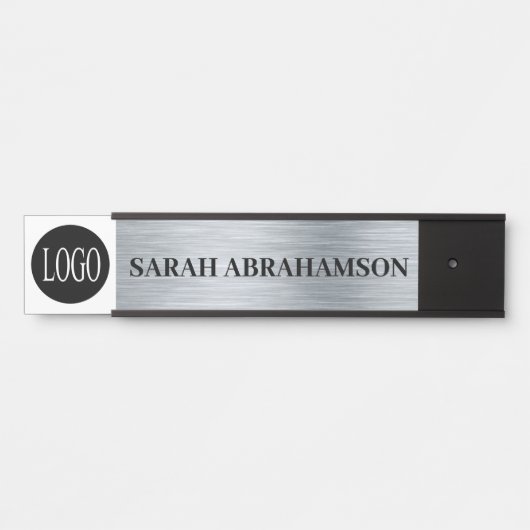 ロゴシルバー企業のビジネスオフィスドアの看板 サインプレート (正面)