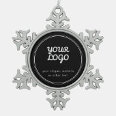 ロゴスタイリッシュ編集可能な白黒 スノーフレークピューターオーナメント (正面)