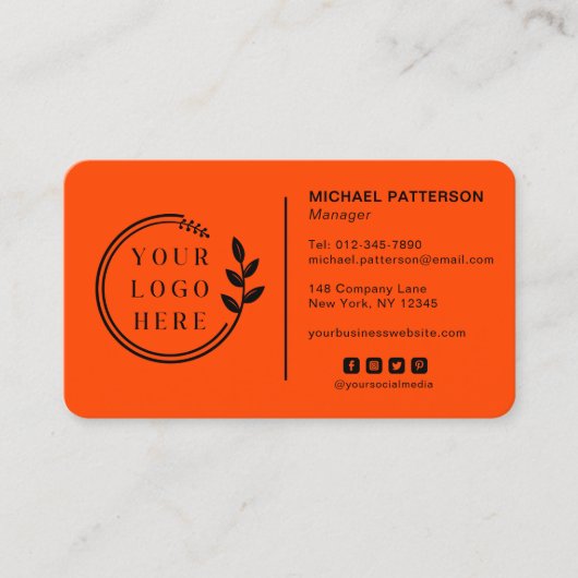 ロゴソーシャルメディアQRコードの追加企業の 名刺 (正面)