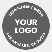 ロゴマーク | ダークグレー背景 白色テキスト ラウンドシール (正面)