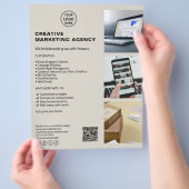 ロゴモダンマーケティングクリエイティブニュートラルビジネス チラシ (手)