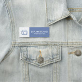 ロゴモダン付きビジネス名タグ 名札 (インサイチュ)