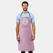 ロゴレストランベーカリーケータリングベーカリー。ピンク エプロン (着用した状態)