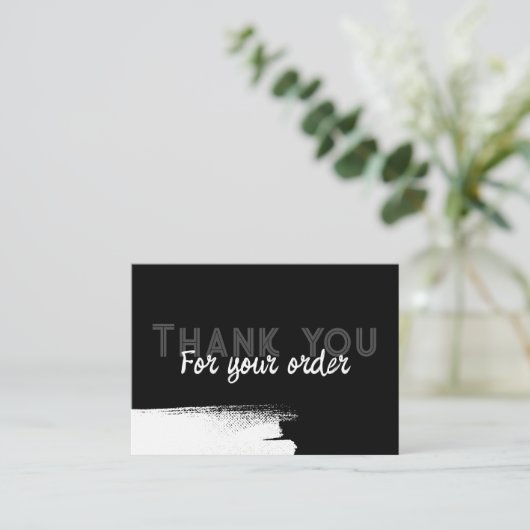 ロゴ付きアーバン男らしブラックお礼 名刺 (スタンド正面)