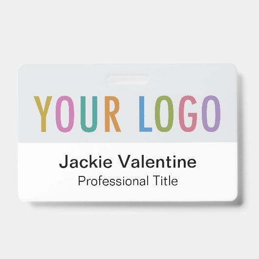 ロゴ付きグレーPVC名バッジ（ラニヤードまたはリール） バッジ (正面)