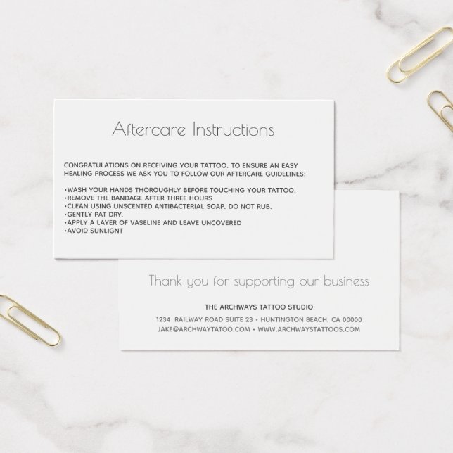 ロゴ付きタトゥー・ア気にフターケアアドバイス (オフィス)