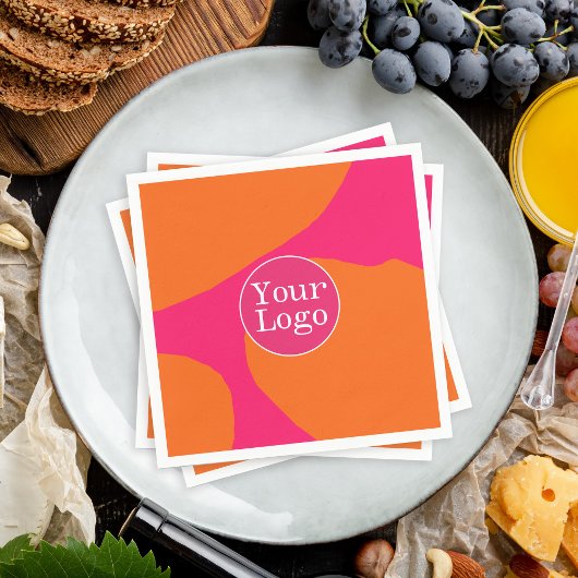 ロゴ付きホットピンクとオレンジの抽象芸術パターン スタンダードカクテルナプキン