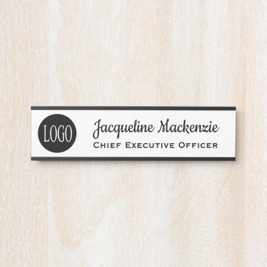 ロゴ付きOfficeのドアサイン名プレートB&Wホワイト サインプレート (正面)