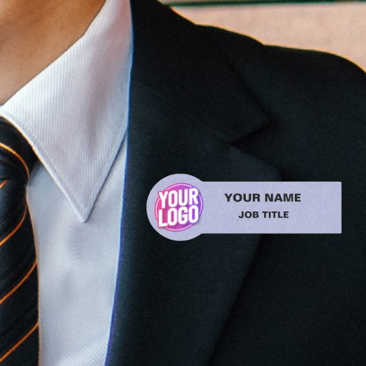 ロゴ企業のプロフェッショナル従業員の青い名前タグ 名札