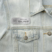 ロゴ企業のプロフェッショナル社員のフェイクシルバー 名札 (インサイチュ)