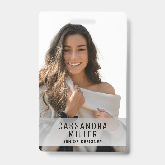 ロゴ会社IDのミニマリスト バッジ (正面)