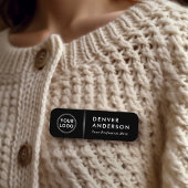 ロゴ名のタイトルのクラスの黒いグレーのグラデーション区切り 名札