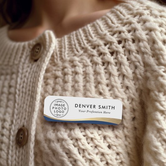 ロゴ名のタイトル濃い青のフェイク金色のグラデーション名 名札