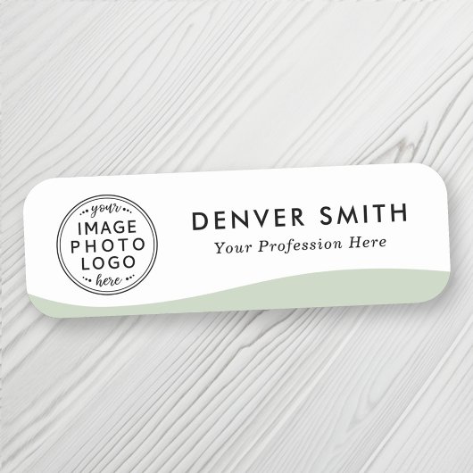 ロゴ名タイトルlight sage green wave white モダン 名札