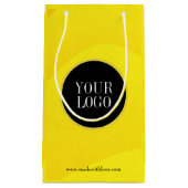 ロゴ文字パーソナライズされたイエロー紙抱き枕 スモールペーパーバッグ (正面)