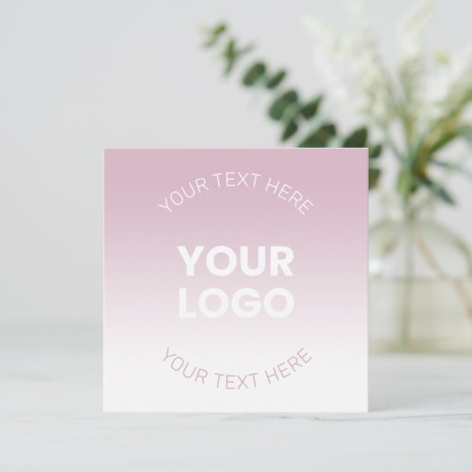 ロゴ |モダンほこりっぽいピンク&白グラデーション色 招待状 (スタンド正面)