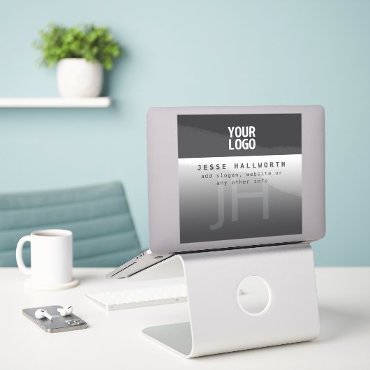 ロゴ、会社名、モノグラム シール (デスク上のノートパソコン)