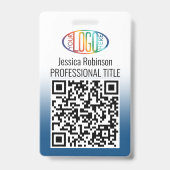 ロゴ、QRコード、名前、タイトルの青グラデーション バッジ (正面)