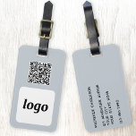 ロゴQRコードライトブルービジネスプロモーション ラゲッジタグ<br><div class="desc">ビジネス向けシンプルのロゴとQRコードデザイン。ロゴ、QRコードの宛先URLと名前とアドレス詳細を自分で置き換える – ま離れたは後ろで置き換え空白のる。デザインツールの背景色をに変カスタマイズ更。顧客、顧客や従業員に対する与えプロモーション品として、またビジネス旅行やトレードショーに最適。</div>