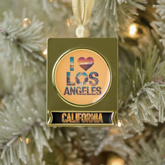 ロサンゼルススカイラインサンセット&ハリウッドタイポグラフィ ゴールドプレートバナーオーナメント (ツリー)