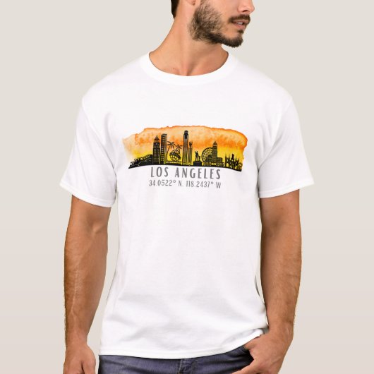 ロサンゼルススカイライン緯度と経度Tシャツ Tシャツ (正面)
