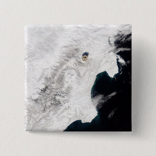 ロシアのカムチャッカ・クライにあるシベロチ火山 缶バッジ (正面)