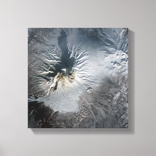 ロシアのシベロチ火山 キャンバスプリント (正面)