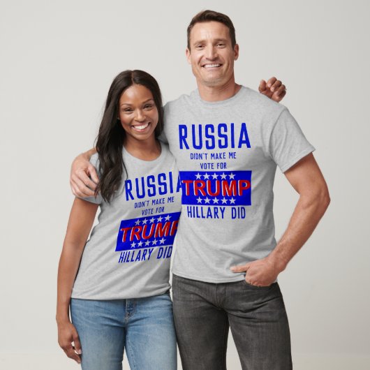 ロシアは私を切札ヒラリーのために投票させます Tシャツ (ユニセックス)