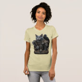 ロシアンブルーのベテランオーディンの猫 Tシャツ (正面フル)