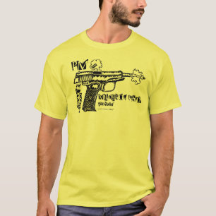 ロシア人のマカロフのピストルグラフィックアートのカッコいいのTシャツ Tシャツ