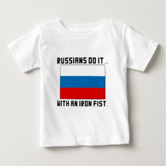 ロシア人は...鉄拳でやる ベビーTシャツ