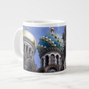 ロシア、サンクトペテルブルク、ネフスキー大通り、ザ・ツー ジャンボコーヒーマグカップ