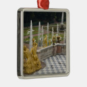 ロシア、サンクトペテルブルグ、ペテルホフ（通称） メタルオーナメント (右)