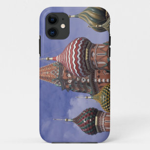 ロシア、モスクワ、赤の広場。有名な聖ワシリイ大聖堂のタマネギ型のドーム iPhone 11 ケース