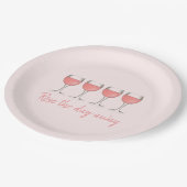 ロゼザデイピンク遠くにローズガラスワイン恋人 ペーパープレート (アングル)