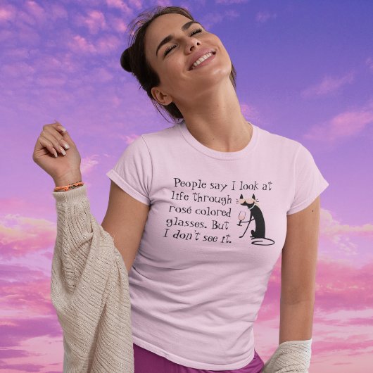 ロゼ色の眼鏡を通してワインパン猫 Tシャツ