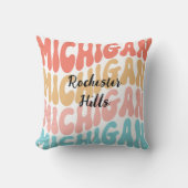 ロチェスターヒルズミシガンピローリレンジレインボー クッション (正面)