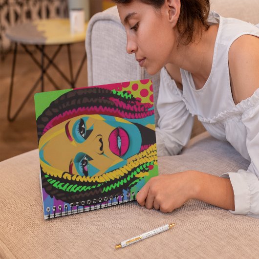 ロッはっきりしたクを持つアポップ・アートのート・アフリカ・アメリカ人女性 ノートブック