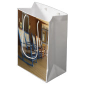 ロッカーズイン・アロー – Martha's Vineyard ミディアムペーパーバッグ (正面アングル)